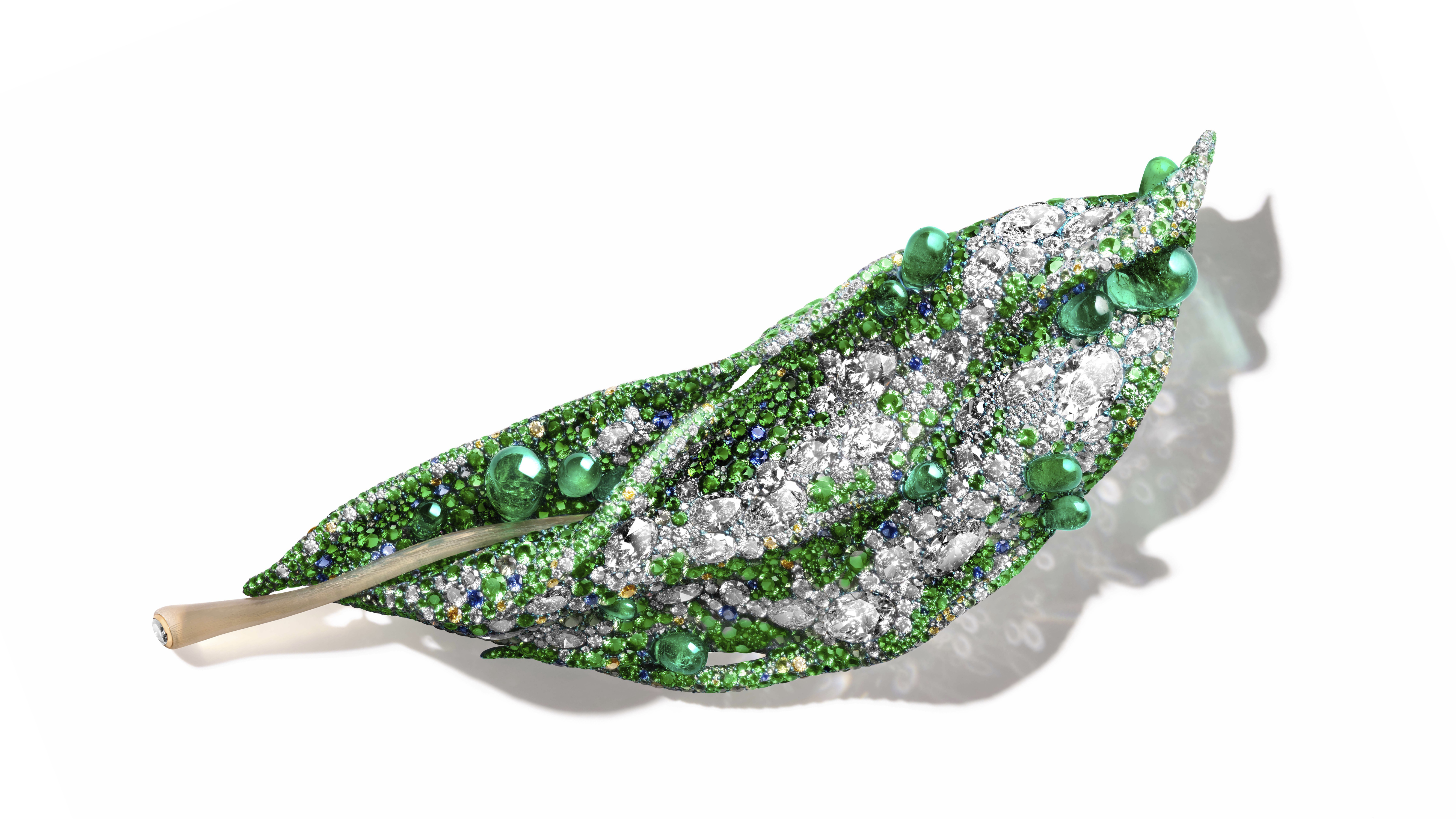 雕刻時光的光與形：年度藝術珠寶新篇章