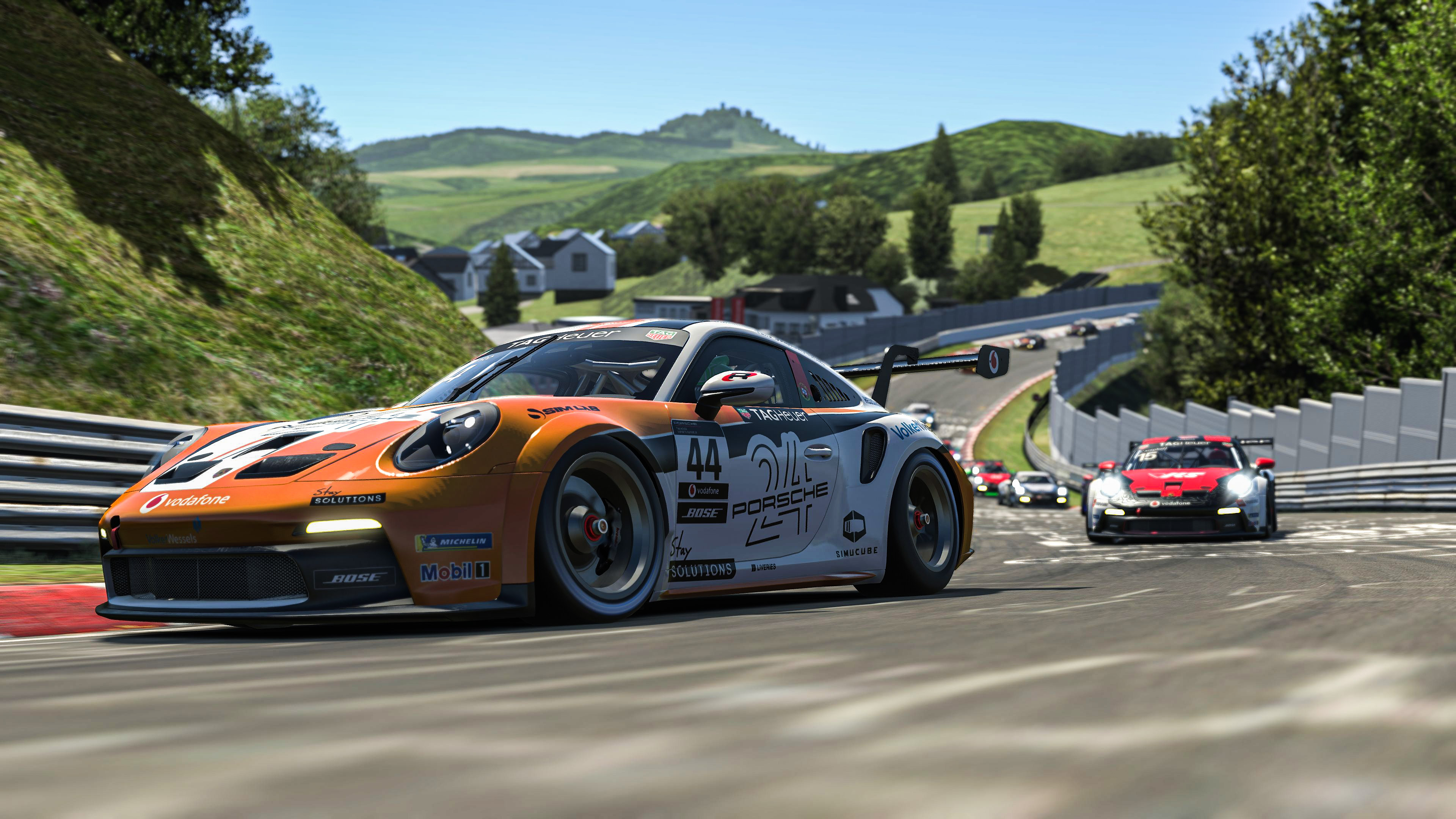 许多汽车品牌，都选定这里为官方比赛、性能测试的场地，指标地位无可取代。