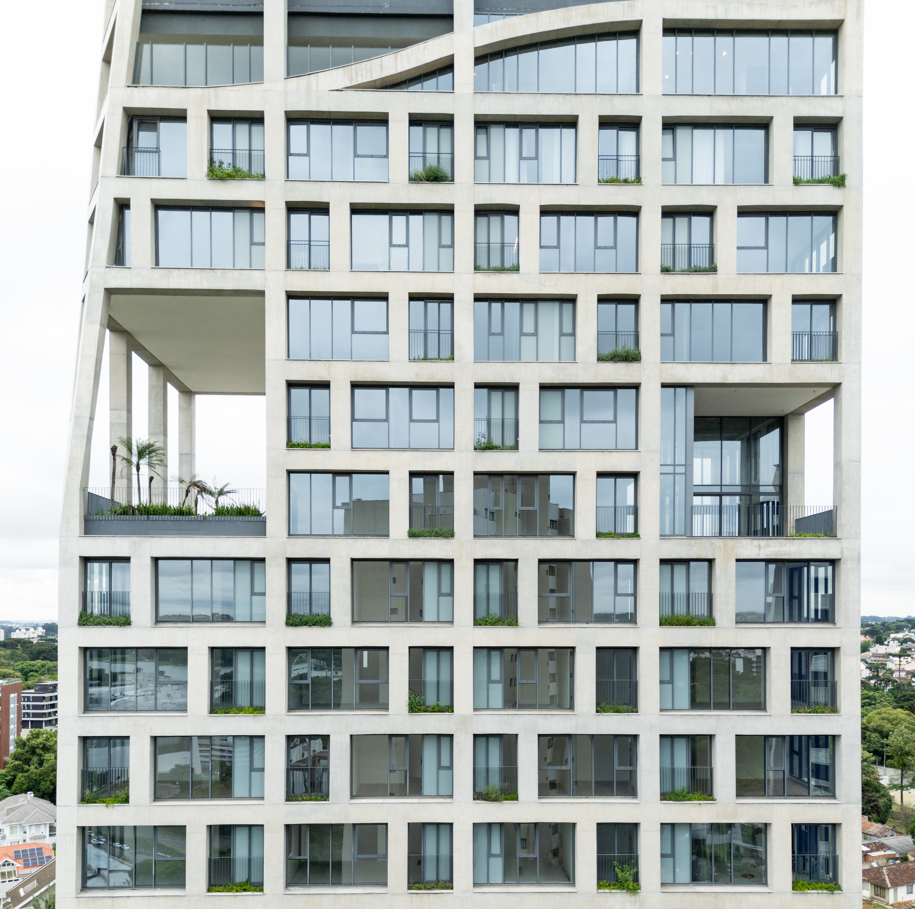AGE 360 是巴西第一座獲得健康建築認證的住宅大樓。（ © Manuel Sá ）
