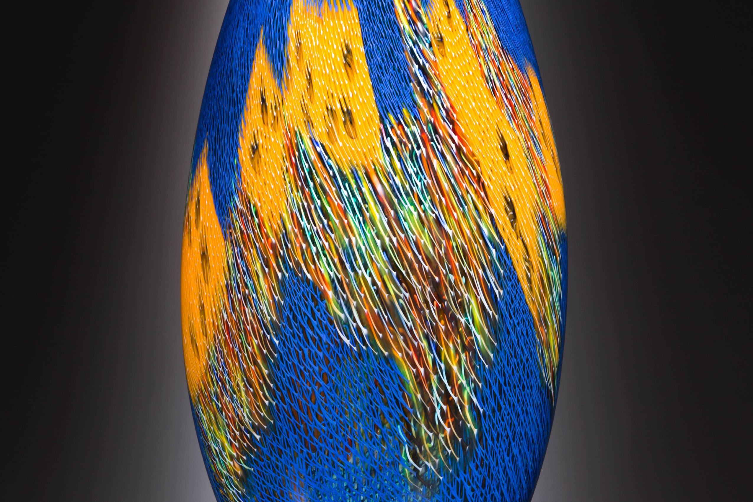 我希望人们看到爱，对材料的热爱，对火的爱。对于艺术，我尽量诚实地对待自己。这就是全部。