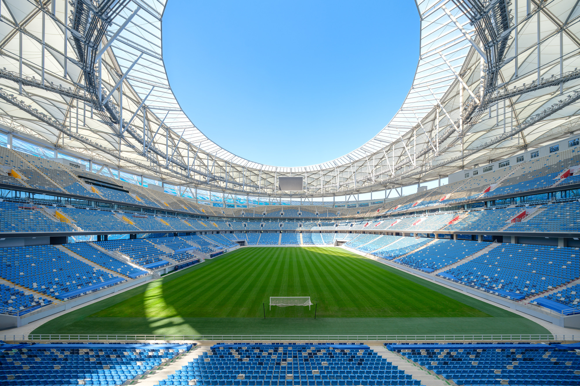 Suoyuwan Stadium 的輕量化屋頂大幅減少了建材的用量。
