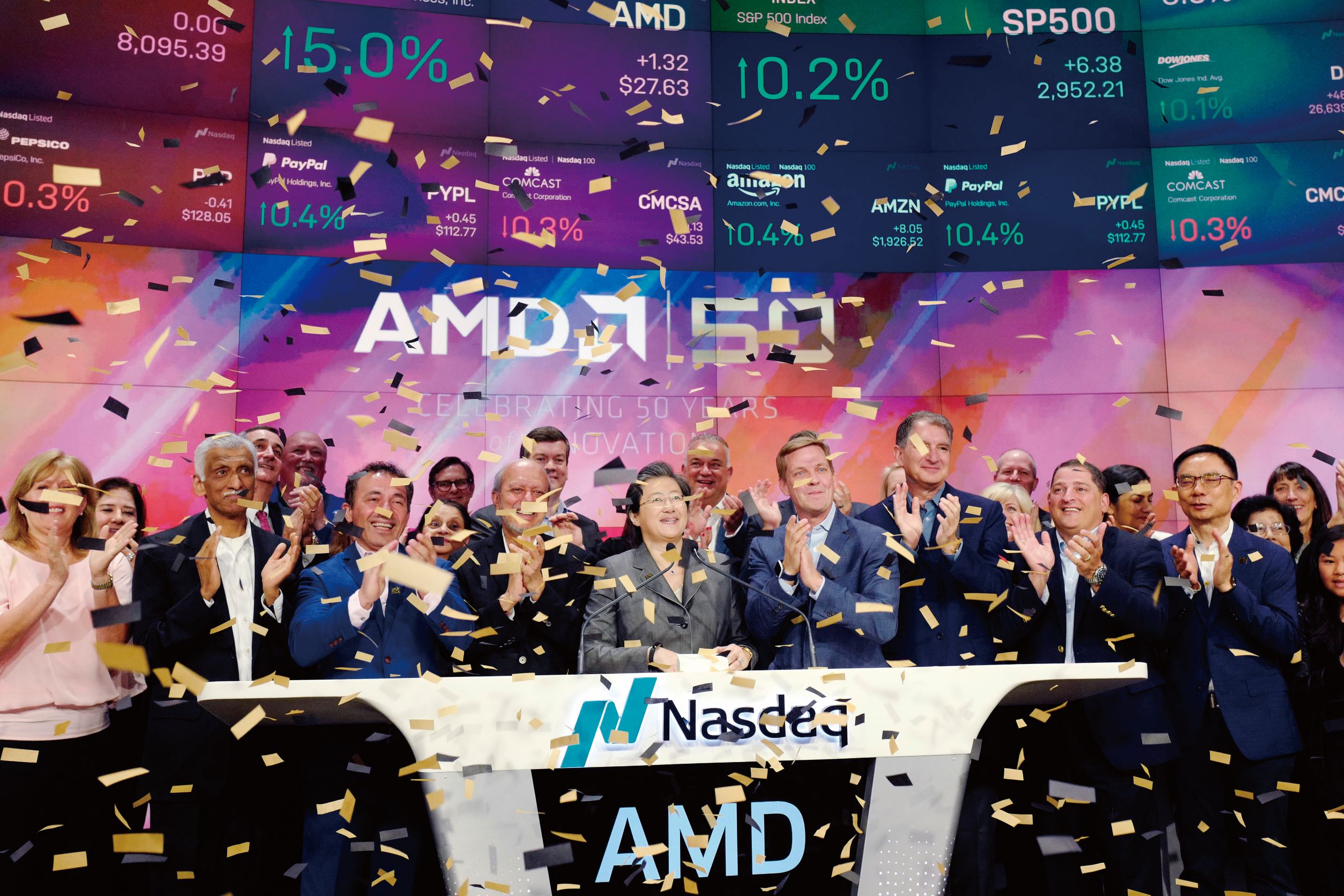 自 2018 年转亏为盈后，AMD 一直是 S&P 500 指数中表现最佳的一支股票。