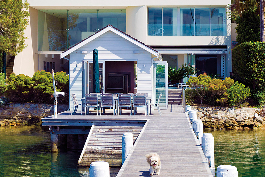 位于雪梨派珀角别墅的私人码头的气派，更突显了滨海庄园的稀有性。