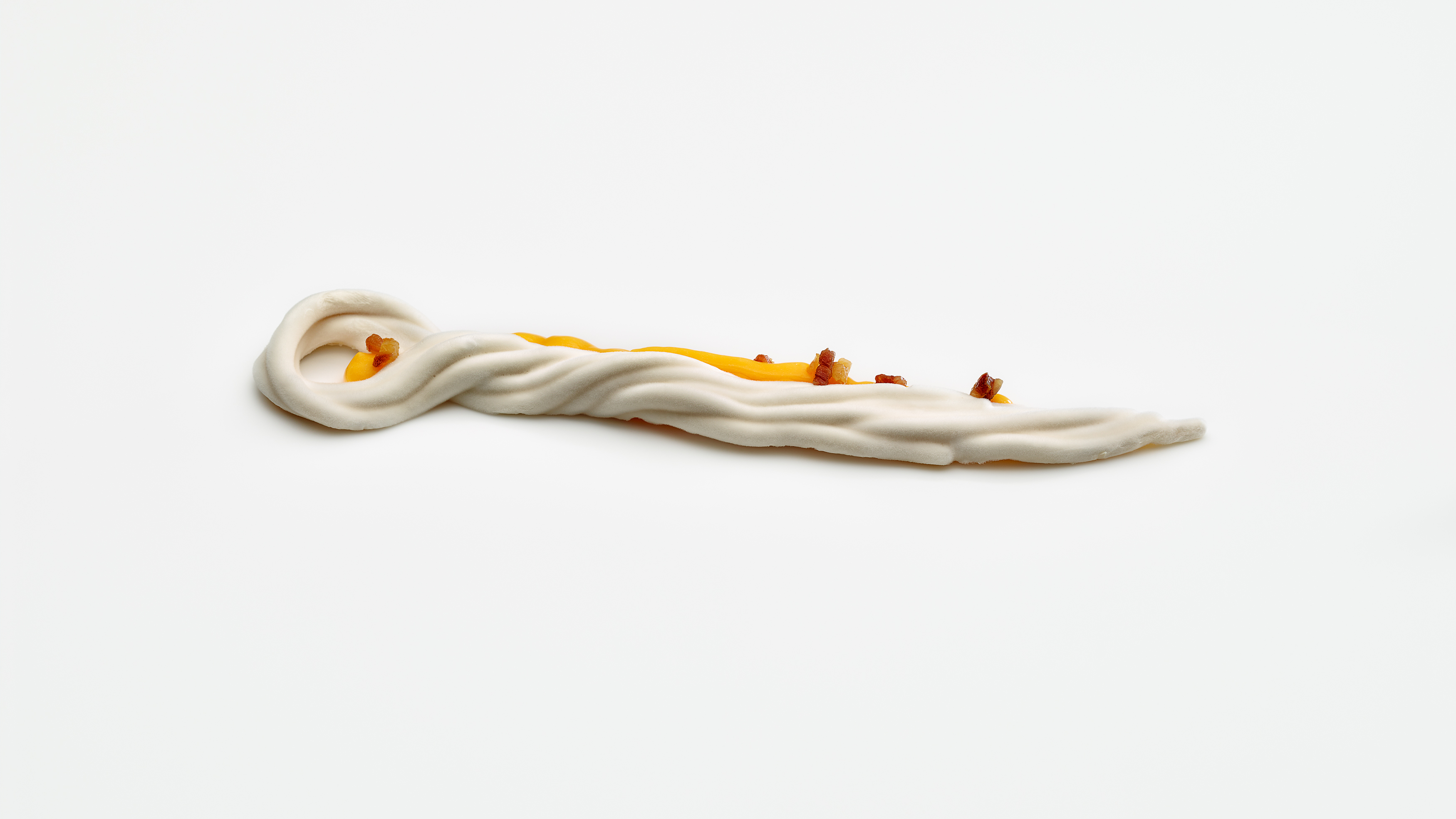 如同奶油般浓郁滑顺的「培根蛋面 Un Momento Carbonara」。 （© José Luis López de Zubiría）