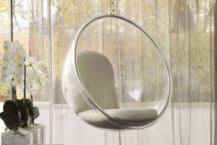 Bubble Chair 是 Kelly Hoppen 的經典代表作。