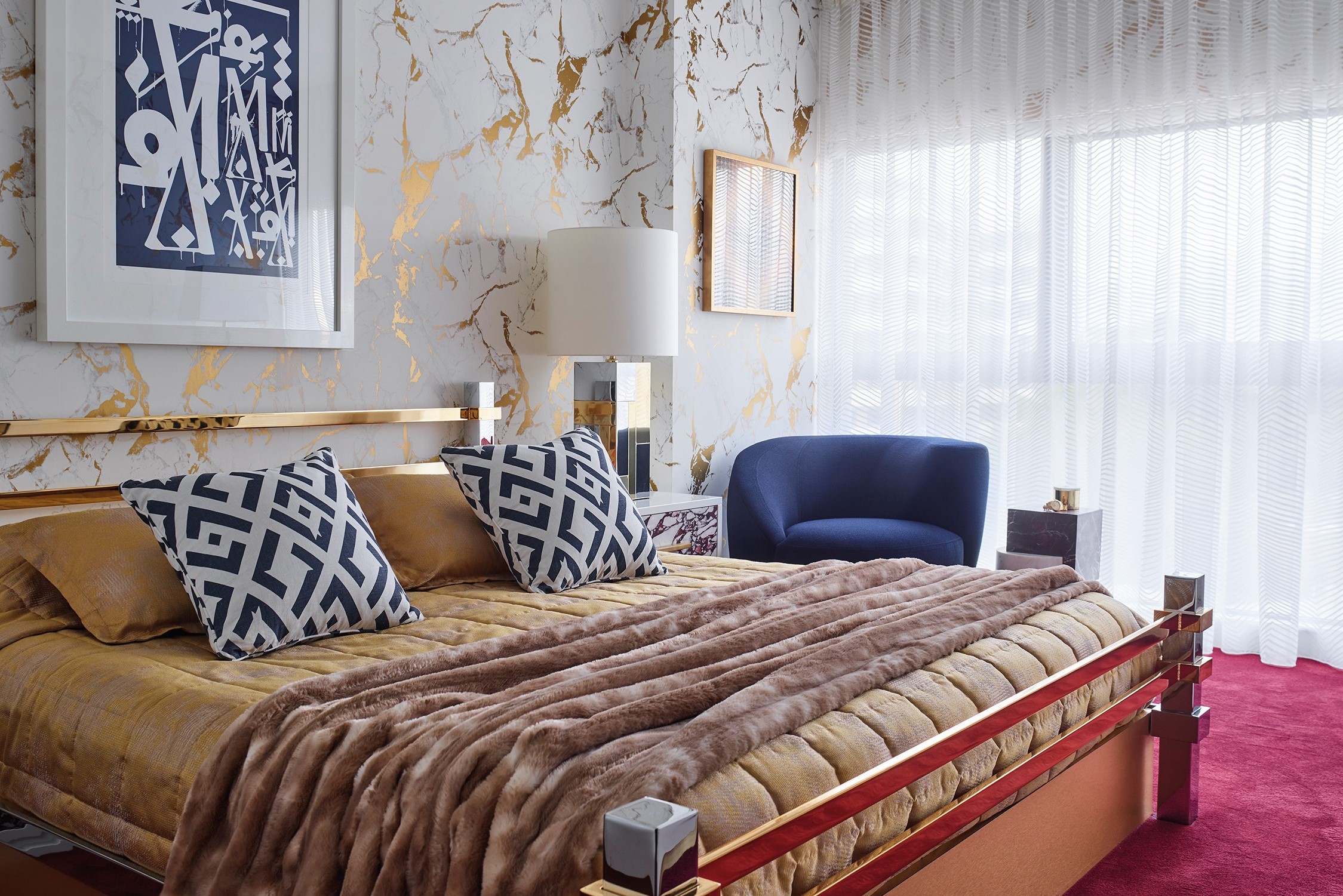 相当重视空间色彩与质材层次的 Greg Natale，擅长以图案和纹理的混合创造空间质感。