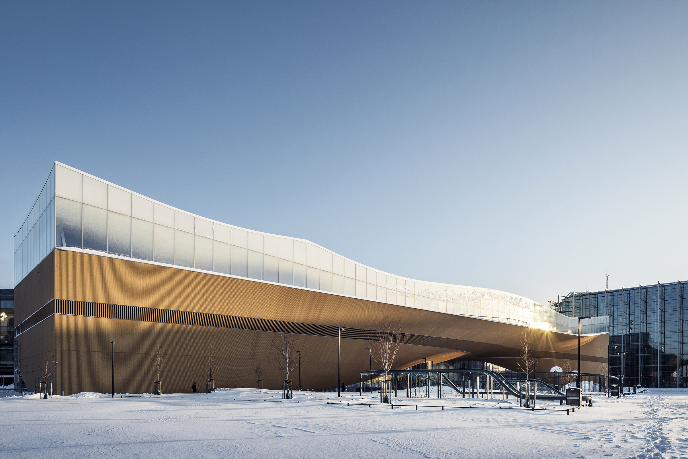 EXPLORING THE NEW LIBRARY：Helsinki Central Library Oodi 重新定义未来阅读生活  -  流线型图书天堂