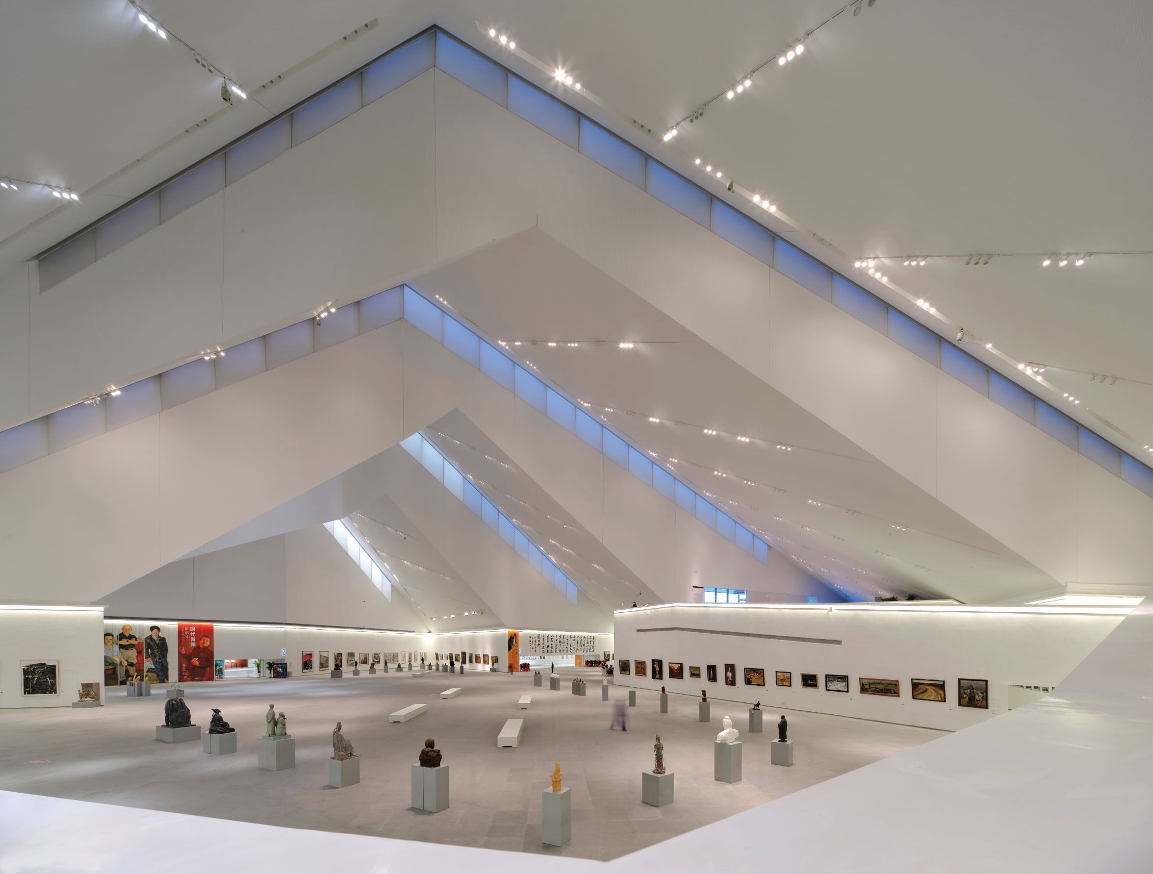 宽敞的展厅空间可进行各式大型艺品的展出。